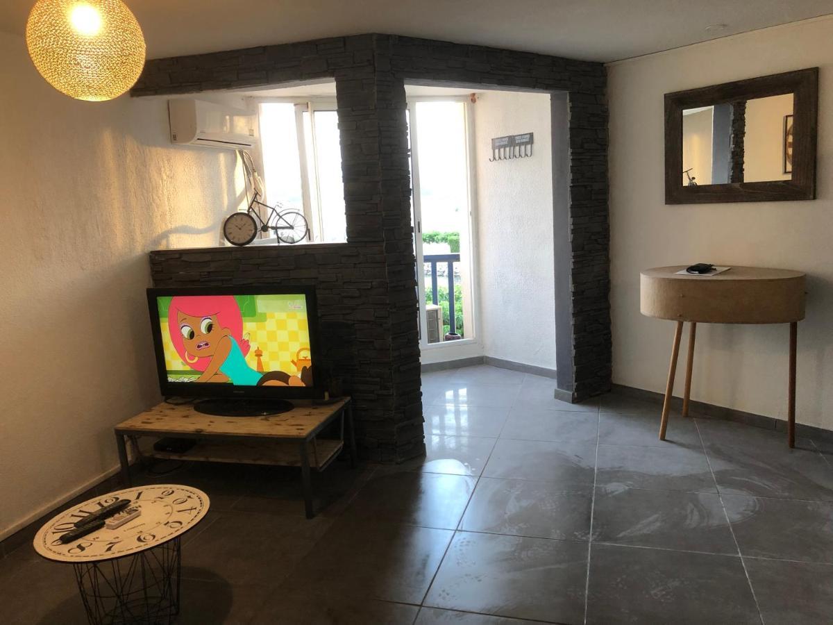 Super beau studio Port-la-Nouvelle Bagian luar foto